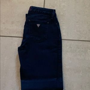 dark blue guess skinny jeans nwot